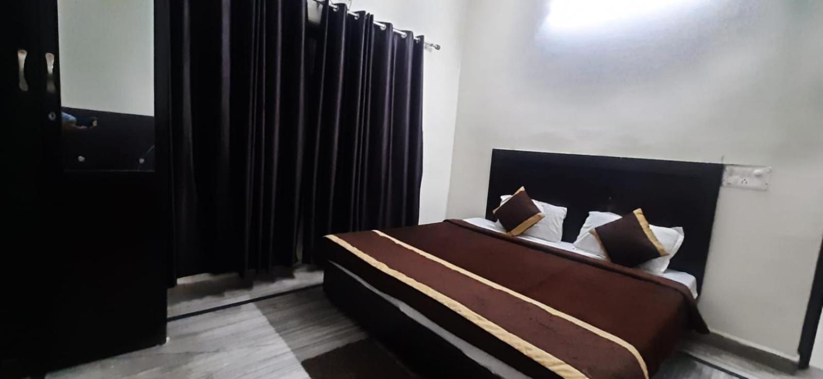 Hotel The Bird Dehradun Luaran gambar