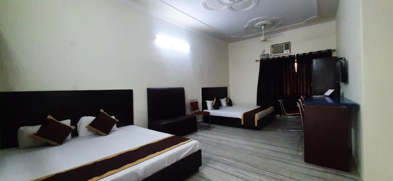 Hotel The Bird Dehradun Luaran gambar
